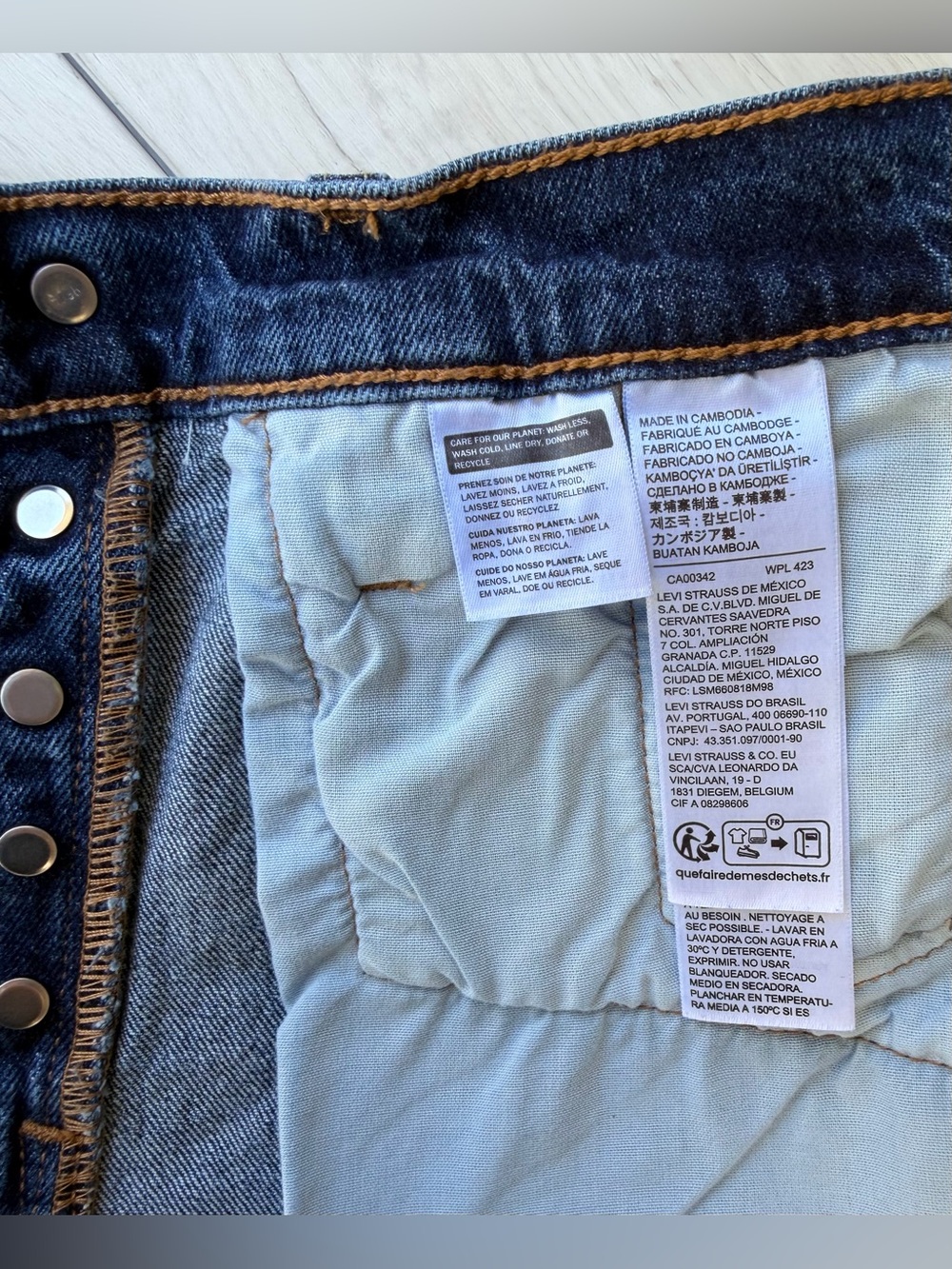 Levi's 501 Button Fly High Rise Dark Blue Indigo Distressed Denim Cutoff Shorts - Picture 9 of 11